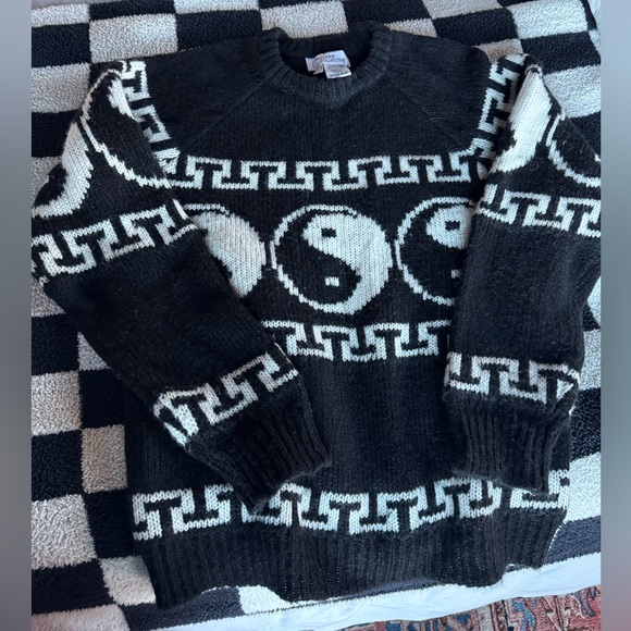 Urban outfitters Yin yang sweet Large - Picture 1 of 4
